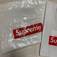 決まりました‼️✅　supreme ショッパー　3枚の画像