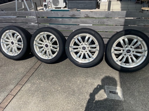 ハイエースバン18インチ中古ホイール