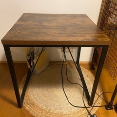 テーブル　引き取り手見つかりました