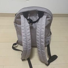 アニエスベーリュックの画像