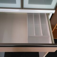 【ドリーム池田店】食器棚　縦長　使用感少々有　IKZ-501の画像