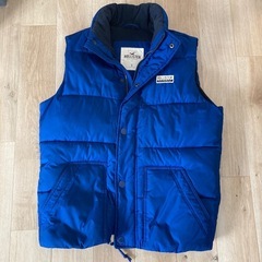 【HOLLISTER ホリスター】【メンズ ダウンベスト】🦺古着　Sサイズの画像