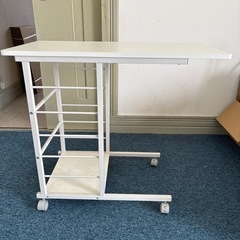 パソコンテーブル　白