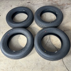 新品タイヤ175/80R16  