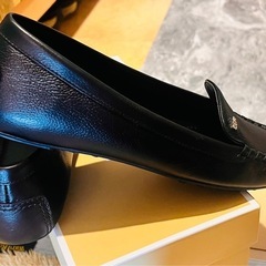 新品未使用　MICHAEL KORS ブラック モカシン ローファー ビジネスシューズ ビジネス 黒　の画像
