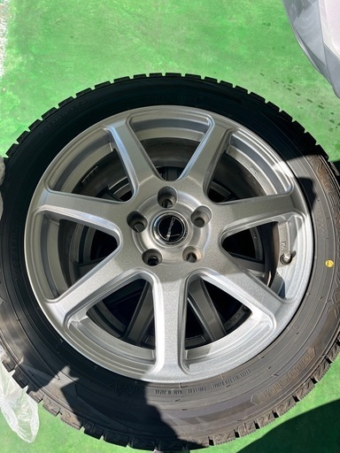 バリ溝195/60R17　プリウス60  スタッドレスタイヤ