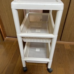 お取引中‼️ 2段 ワゴンの画像