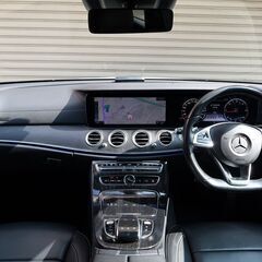 検査8年1月E220d AVG スポーツ ディーゼルターボ/本革仕様/ブルメスター/12.3インチナビ/Apple Car Play/360度カメラ/レーダーセーフティPKGの画像
