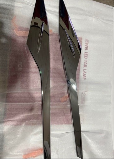 【新品】プリウス フロントガーニッシュ モデリスタ メッキパーツ 上部のみ