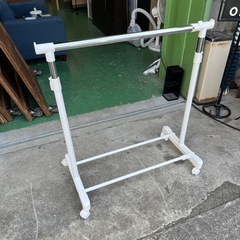A高さ調節可能　ハンガーラック　ホワイトの画像