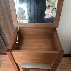 化粧台 ドレッサー 無料でお譲り致しますの画像