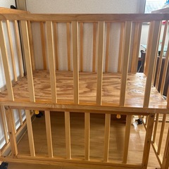 ベビーベッドの画像