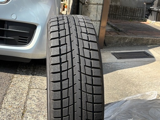 スタッドレスタイヤ　ホンダフリード5穴