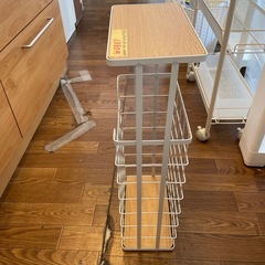 トイレットペーパー ストッカー台付き 管理番号10103の画像