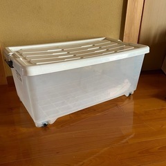 【取引完了】本日15時まで　キャスター付き深型収納ケース　