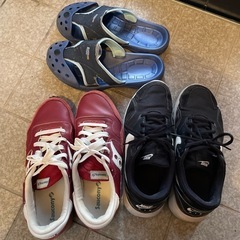NIKE スニーカー　サッカニー　スニーカー　ベネトンサンダル