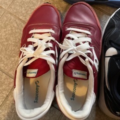 NIKE スニーカー　サッカニー　スニーカー　ベネトンサンダルの画像