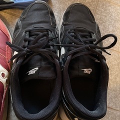 NIKE スニーカー　サッカニー　スニーカー　ベネトンサンダルの画像