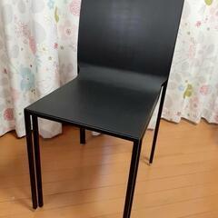 【美品】Cassina取扱い　スタッキングチェア２脚の画像