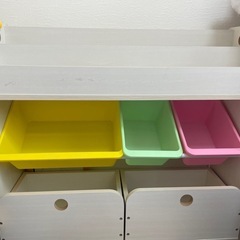 本棚おもちゃ入れ