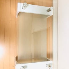 【取引決定】ガラステーブルの画像