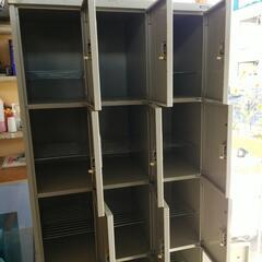 スチールロッカーの画像