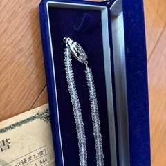 水晶ネックレスの画像