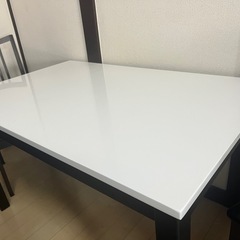 決まりました。ダイニングテーブルセット
