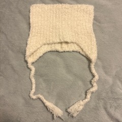 ★未使用品　猫耳ニット帽★