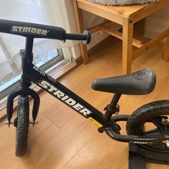 ストライダー　　　ヘルメット付きの画像