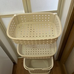 【商談中】３段　ランドリーラック の画像