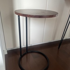 サイド　ミニ　テーブルの画像
