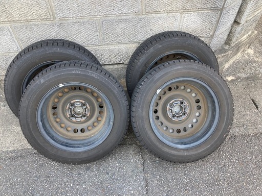 175/65R15 スタッドレスタイヤ ブリヂストン ブリザック VRX2 バリ山