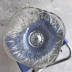 横須賀🆗￥6000の品大きなガラス花器の画像