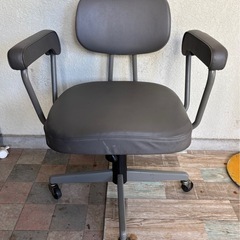 中古◆事務用回転チェア◆事務椅子◆両肘付き