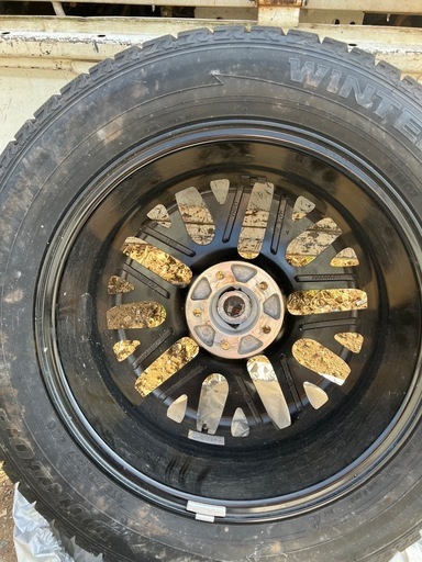 スタッドレスタイヤホイール付き4本セット215/60r17