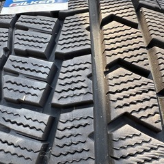 スタッドレスタイヤホイール付き4本セット215/60r17の画像