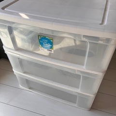 衣装ケース3段
