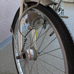 22インチ自転車　白　オートライト中古現状品の画像
