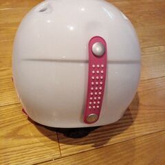 子供用のヘルメットの画像