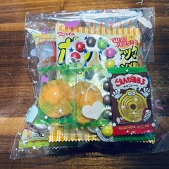 『相談中』お菓子お譲りします！気持ち程度ですが…お楽しみ袋感覚で。の画像