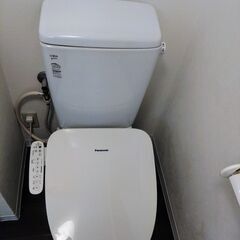 【The Vinatge Iwakura】空きが出ました。独特なエントランス。ヴィンテージ感を追求しているマンションです。 − 京都府