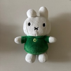 ミッフィー💚ぬいぐるみキーホルダー