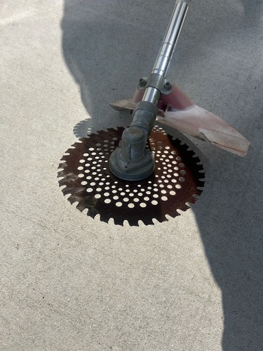 草刈り機　動作品