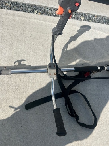草刈り機　動作品