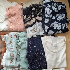 【1着あたり200円以下!!】きれいめレディース服　23着セット　夏物、冬物の画像