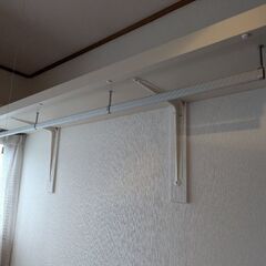 取り付け衣装棚