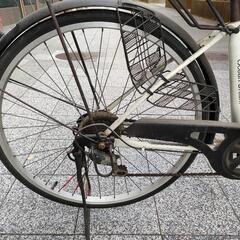 中古自転車　3段変速　ライト付き　ミニ空気入れ付きの画像