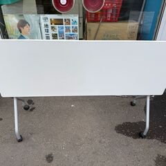 T4155　大幅値下げ　会議用テーブル　在庫複数有　デスク　折りたたみ　キャスター付き　折りたたみデスク　　送料A　札幌　リサイクルれおすすきの店の画像