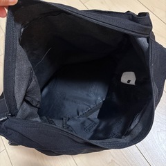 OUTDOOR メッセンジャーバッグ ブラック 中型の画像